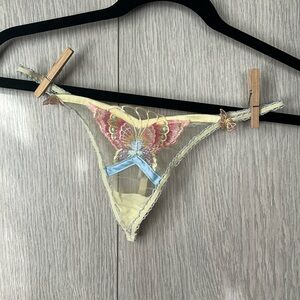 For love and lemons thong